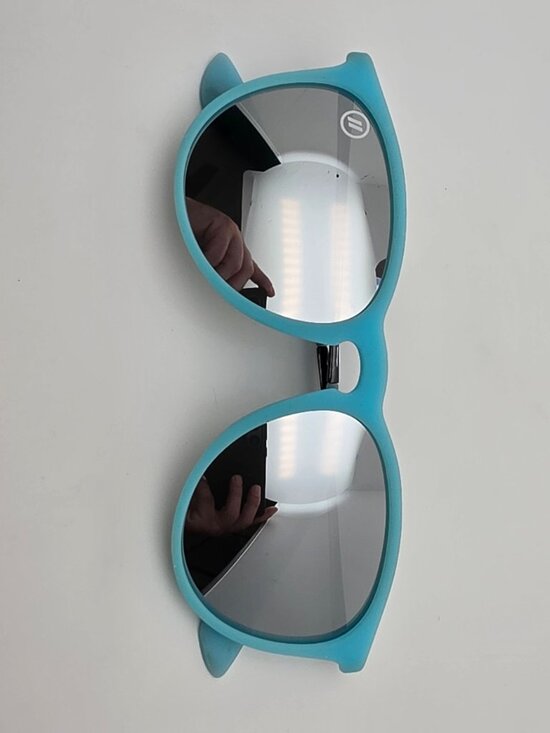 Blenders Avalon Breeze Icy Blue Frame Polarized Platinum Silver Lens Sunglasses main image 3